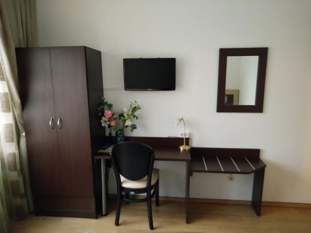 Hotel Alfa Ной-Ізенбург Номер фото